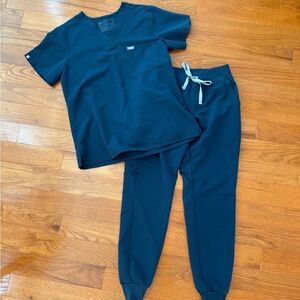 Figs Dark Harbor Scrub Set